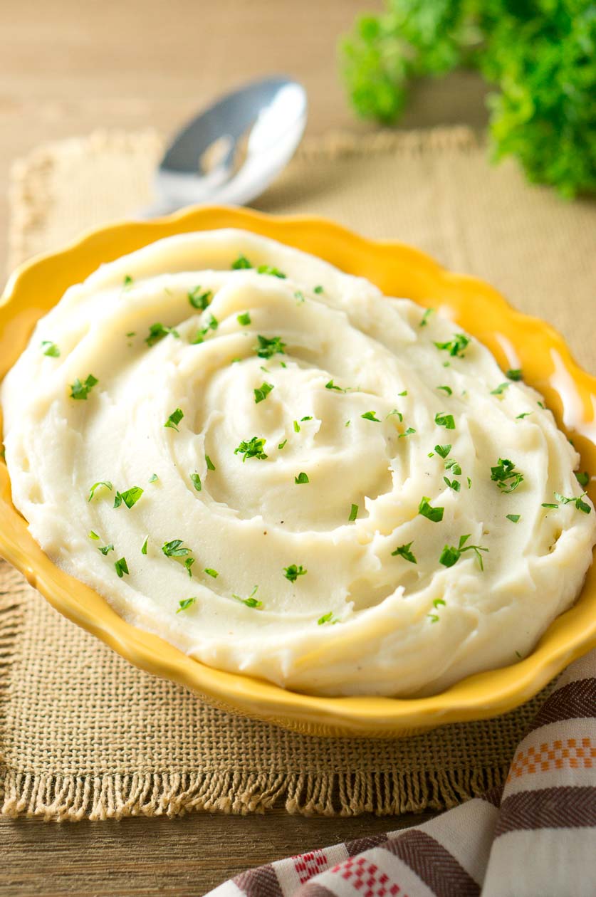 Best Creamy Mashed Potatoes | Delicious Meets Healthy